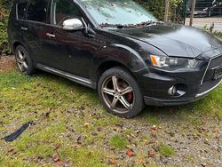 Schwarz Gebraucht 2010 Mitsubishi Outlander SUV | 2.200 € (Guter Preis)
