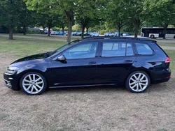 Schwarz Gebraucht 2017 VW Golf VII Kombi | 6.000 € (Fairer Preis)