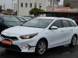 Weiß Gebraucht 2024 Kia Ceed Limousine | 25.900 € (Guter Preis)