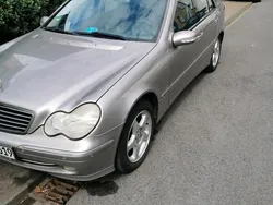 Gebraucht 2003 Mercedes C200 Limousine | 3.950 € (Etwas zu teuer)