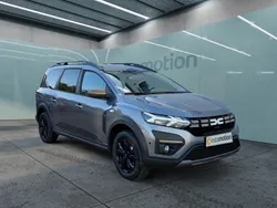 Grau Gebraucht 2024 Dacia Jogger Extreme Van / Kleinbus | 28.145 € (Etwas zu teuer)