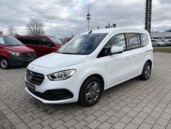 Arktikweiß Gebraucht 2022 Mercedes T160 Style Van / Kleinbus | 23.360 € (Fairer Preis)