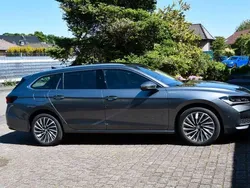 Graphite grau Neu 2025 Skoda Superb LAURIN & KLEMENT Kombi | 52.290 € (Etwas zu teuer)