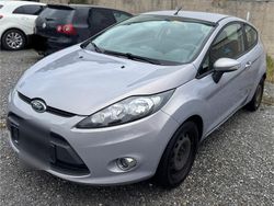 Grau Gebraucht 2011 Ford Fiesta Kleinwagen | 3.599 € (Fairer Preis)