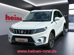 Weiß Gebraucht 2022 Suzuki Vitara Comfort SUV | 19.909 € (Guter Preis)