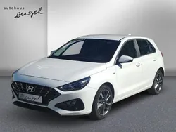 Atlas white Gebraucht 2023 Hyundai i30 Comfort Limousine | 19.798 € (Fairer Preis)