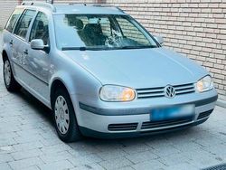 Grau Gebraucht 2002 VW Golf IV Kombi | 1.500 € (Guter Preis)