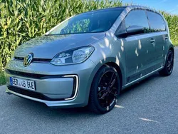 Silber Gebraucht 2021 VW e-up! Move Kleinwagen | 13.900 € (Fairer Preis)