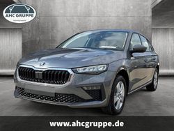 Grau Neu 2025 Skoda Scala Essence Kleinwagen | 25.640 € (Etwas zu teuer)
