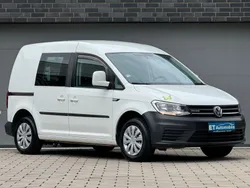 Weiß Gebraucht 2016 VW Caddy Van / Kleinbus | 7.990 €