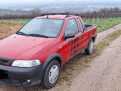 Rot Gebraucht 2004 Fiat Strada Abholung | 2.400 €