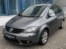 Grau Gebraucht 2005 VW Golf Plus Cross Van / Kleinbus | 3.190 € (Fairer Preis)