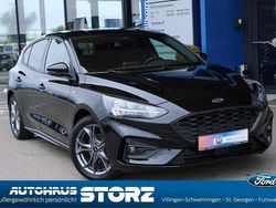 Obsidianschwarz Gebraucht 2021 Ford Focus ST-Line X Limousine | 21.990 € (Etwas zu teuer)