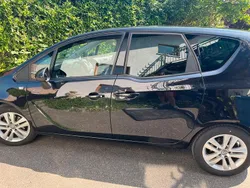 Schwarz Gebraucht 2011 Opel Meriva Edition Van / Kleinbus | 4.450 € (Guter Preis)
