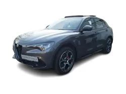 Grau Gebraucht 2023 Alfa Romeo Stelvio Veloce SUV | 39.989 € (Etwas zu teuer)