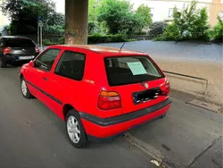 Rot Gebraucht 1995 VW Golf III Kleinwagen | 1.500 €