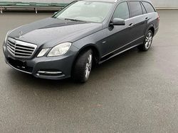 Andere farben Gebraucht 2012 Mercedes 220 Avantgarde Kombi | 5.950 €