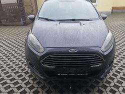 Grau Gebraucht 2014 Ford Fiesta Kleinwagen | 3.599 €