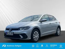 Reflexsilber metallic Neu 2024 VW Polo Life Limousine | 25.890 € (Fairer Preis)