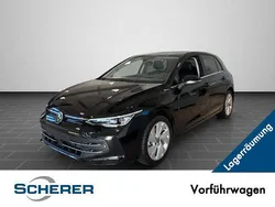 Grenadillschwarz metallic (metallic) Gebraucht 2025 VW Golf VIII Business Limousine | 26.990 € (Guter Preis)
