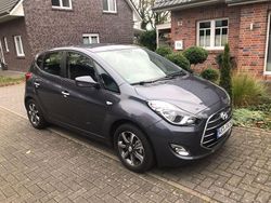 Grau Gebraucht 2018 Hyundai i20 Space Van / Kleinbus | 13.000 € (Fairer Preis)