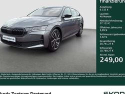 Grau Gebraucht 2025 Skoda Octavia SportLine Kombi | 33.445 € (Guter Preis)