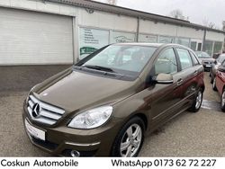 Braun Gebraucht 2009 Mercedes B160 Van / Kleinbus | 6.990 € (Teuer)