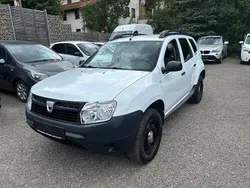Weiß Gebraucht 2010 Dacia Duster Ambiance SUV | 4.700 € (Guter Preis)