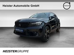 Blau Neu 2025 Volvo XC40 Plus SUV | 48.990 € (Etwas zu teuer)