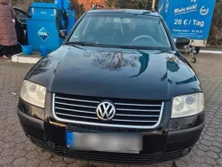 Schwarz Gebraucht 2003 VW Passat Kombi | 606 € (Superpreis)