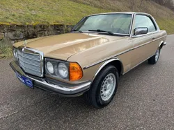Gold Gebraucht 1984 Mercedes 300 Coupé | 9.500 €