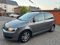 Grau Gebraucht 2010 VW Golf Plus Van / Kleinbus | 6.300 € (Etwas zu teuer)