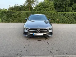 Grau Gebraucht 2022 Mercedes A200 Limousine | 31.000 € (Teuer)