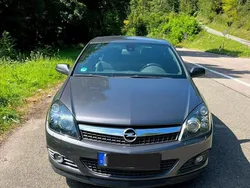 Grau Gebraucht 2009 Opel Astra GTC Coupé | 4.300 € (Superpreis)
