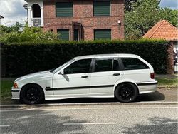Weiß Gebraucht 1995 BMW 328 M Sport Kombi | 12.300 €