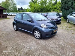 Grau Gebraucht 2009 Toyota Aygo Club Kleinwagen | 1.990 € (Fairer Preis)