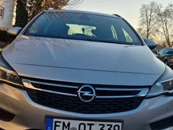 Silber Gebraucht 2018 Opel Astra Edition Kombi | 8.750 € (Guter Preis)