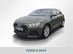 Distriktgrün metallic Gebraucht 2025 Audi A1 Sportback Advanced Kleinwagen | 22.990 € (Guter Preis)