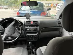 Grau Gebraucht 2004 Kia Picanto Kleinwagen | 1.050 € (Fairer Preis)