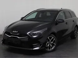 Schwarz, black pearl (1k) Neu 2025 Kia Ceed Sportswagon Gold Kombi | 26.479 € (Fairer Preis)