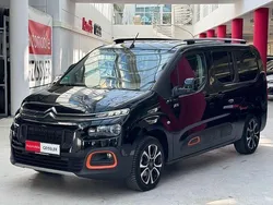 Schwarz Gebraucht 2022 Citroën Berlingo XTR Van / Kleinbus | 21.990 € (Fairer Preis)