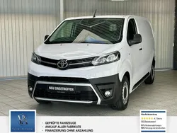 Icy white Gebraucht 2022 Toyota Proace Van | 18.490 € (Superpreis)