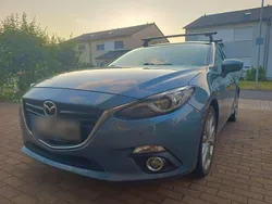 Blau Gebraucht 2015 Mazda 3 Limousine | 11.000 €