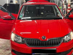 Rot Gebraucht 2016 Skoda Fabia Kleinwagen | 8.750 € (Fairer Preis)