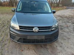 Grau Gebraucht 2015 VW Caddy Van / Kleinbus | 11.000 € (Teuer)