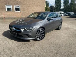 Grau Gebraucht 2022 Mercedes CLA200 Shooting Brake Kombi | 25.990 € (Guter Preis)