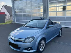 Blau Gebraucht 2006 Opel Tigra Cabrio | 1.600 € (Fairer Preis)