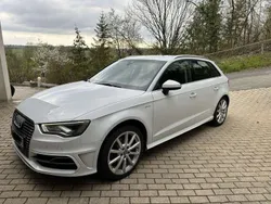 Weiß Gebraucht 2015 Audi A3 Sportback e-tron Ambition Limousine | 16.000 € (Etwas zu teuer)