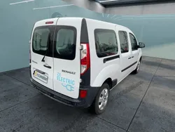 Schwarz Gebraucht 2019 Renault Kangoo Van / Kleinbus | 14.150 €