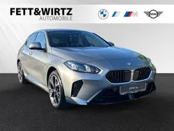 Skyscraper grau metallic Neu 2025 BMW 120 M Sport Kleinwagen | 38.990 € (Fairer Preis)